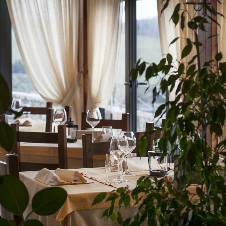 Il Conte Matto Hotel Трекуанда Екстериор снимка